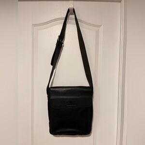 Elegant Black Leather Messenger Bag